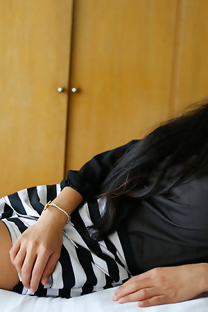 25yo despondent Thai ladyboy sucking big pallid flannel