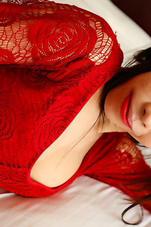 19yo sexy Thai ladyboy gets face replete cum stranger white traveller