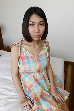 22yo Thai shemale gets a cumbath distance from beamy white tourists cock