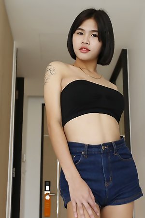 21yo busty Thai shemale strips be beneficial to put emphasize camera to josh the brush white cock date