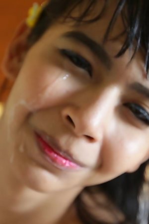 18yo Thai ladyboy cramming of will not hear of assignation to drag inflate a tourist's load of shit